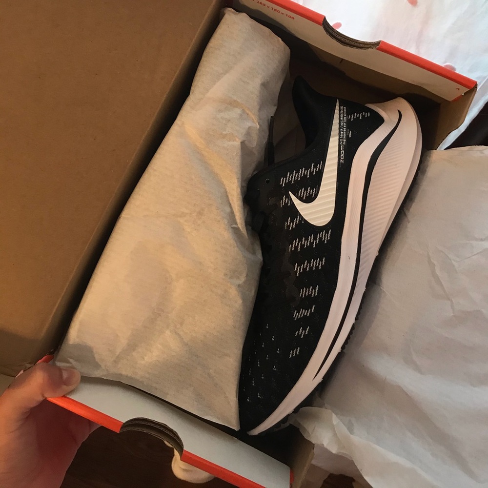 Nike Air Zoom Vomero 14 Women’s 6.5